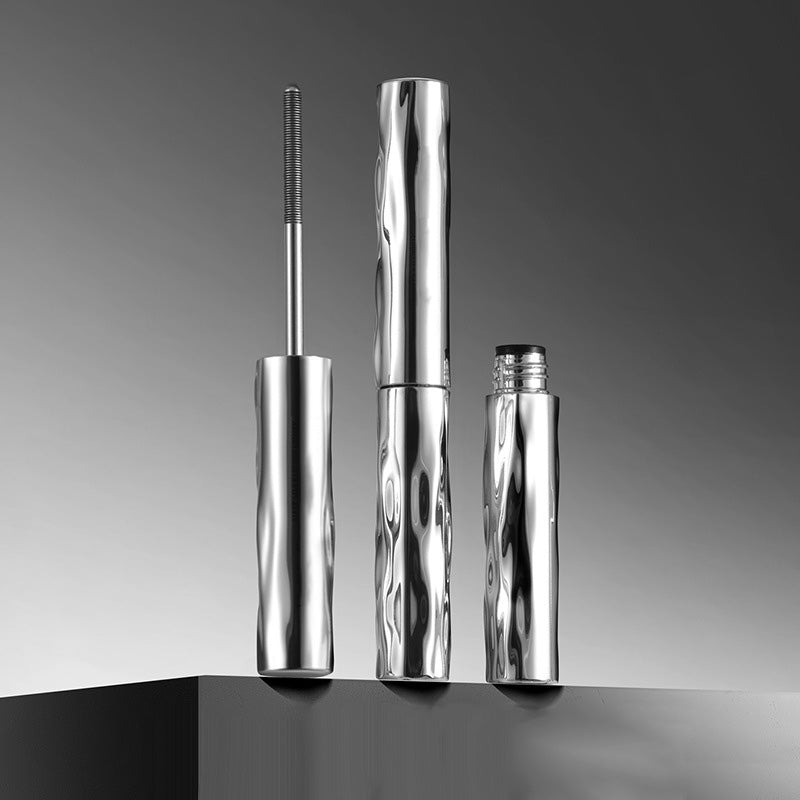 Lumiazos™ MetalThread™ Mascara — Longer-Looking Lashes with Less Clumping